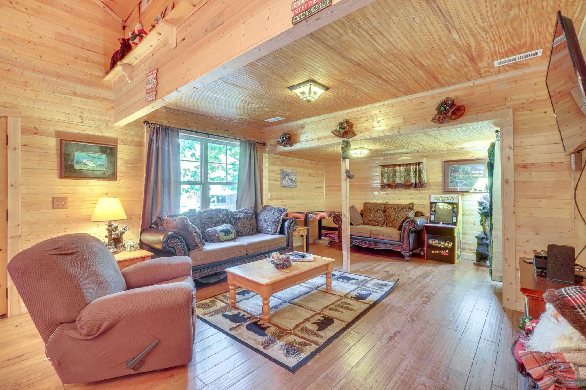 Just Fur Relaxin Sevierville Cabin With Hot Tub! Luaran gambar