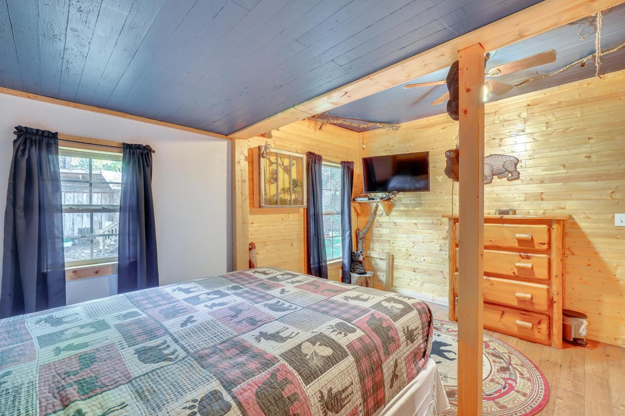 Just Fur Relaxin Sevierville Cabin With Hot Tub! Luaran gambar