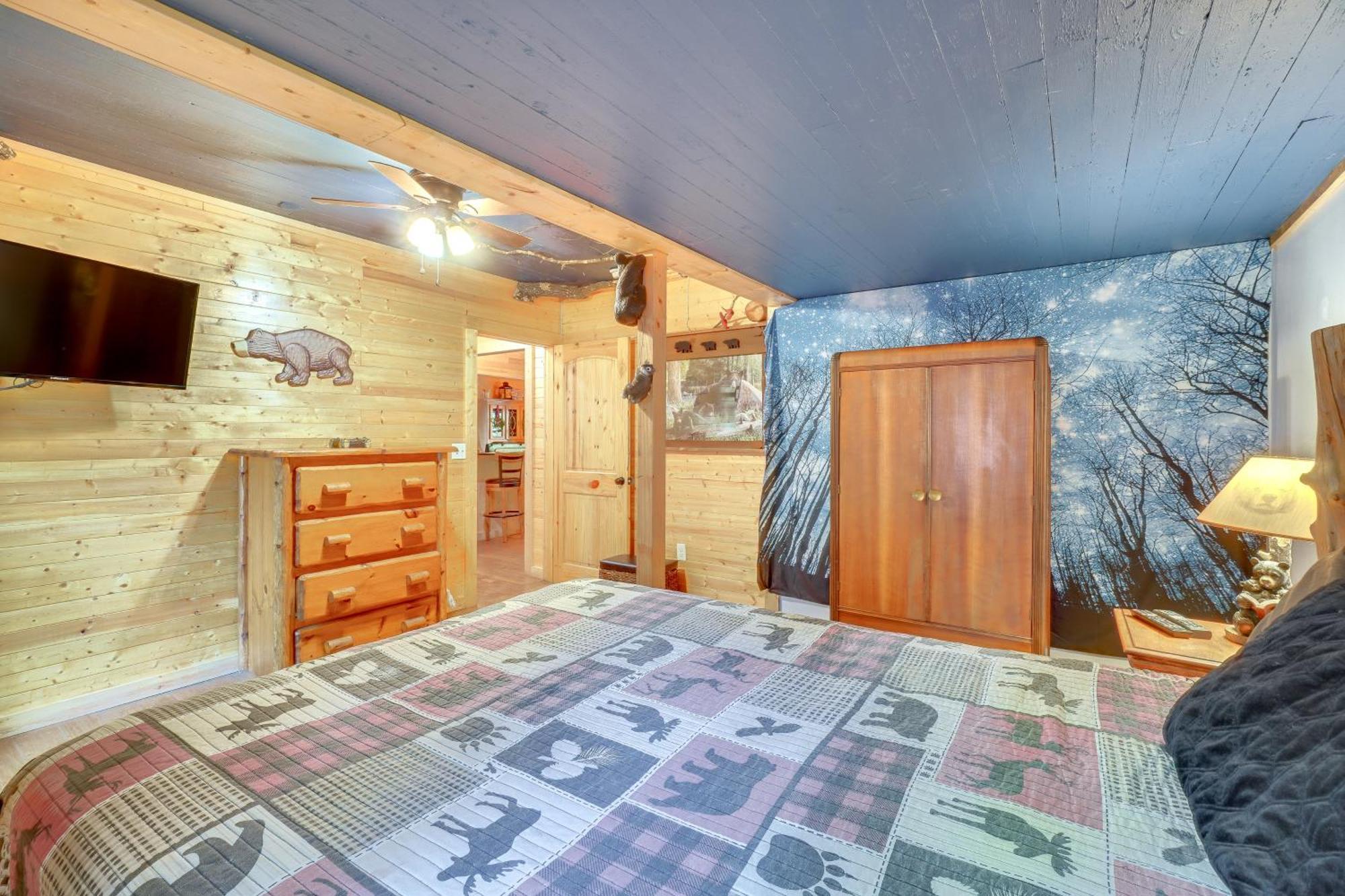 Just Fur Relaxin Sevierville Cabin With Hot Tub! Luaran gambar